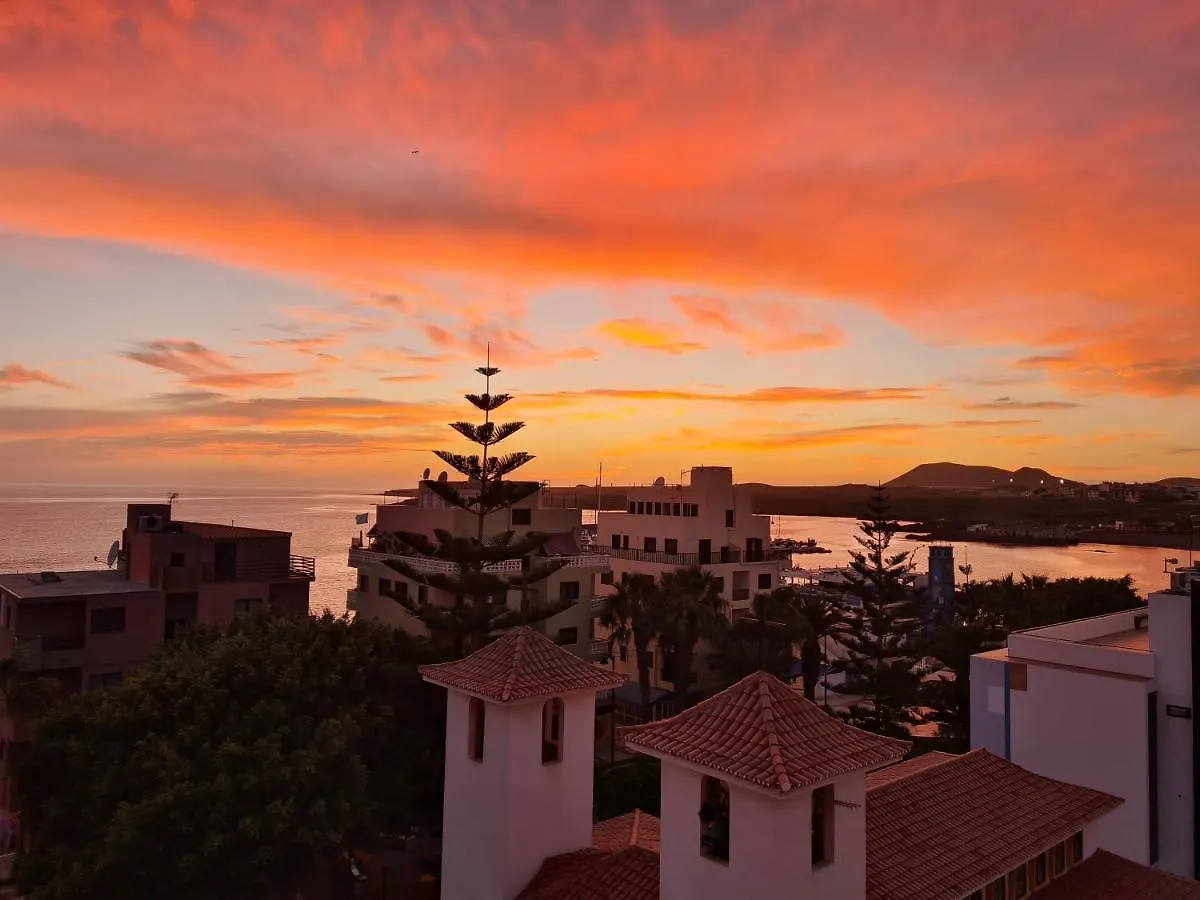 Lovely studia in Las Galletas con nice sea view Apartamento
